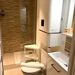 Dana Centre 16 *